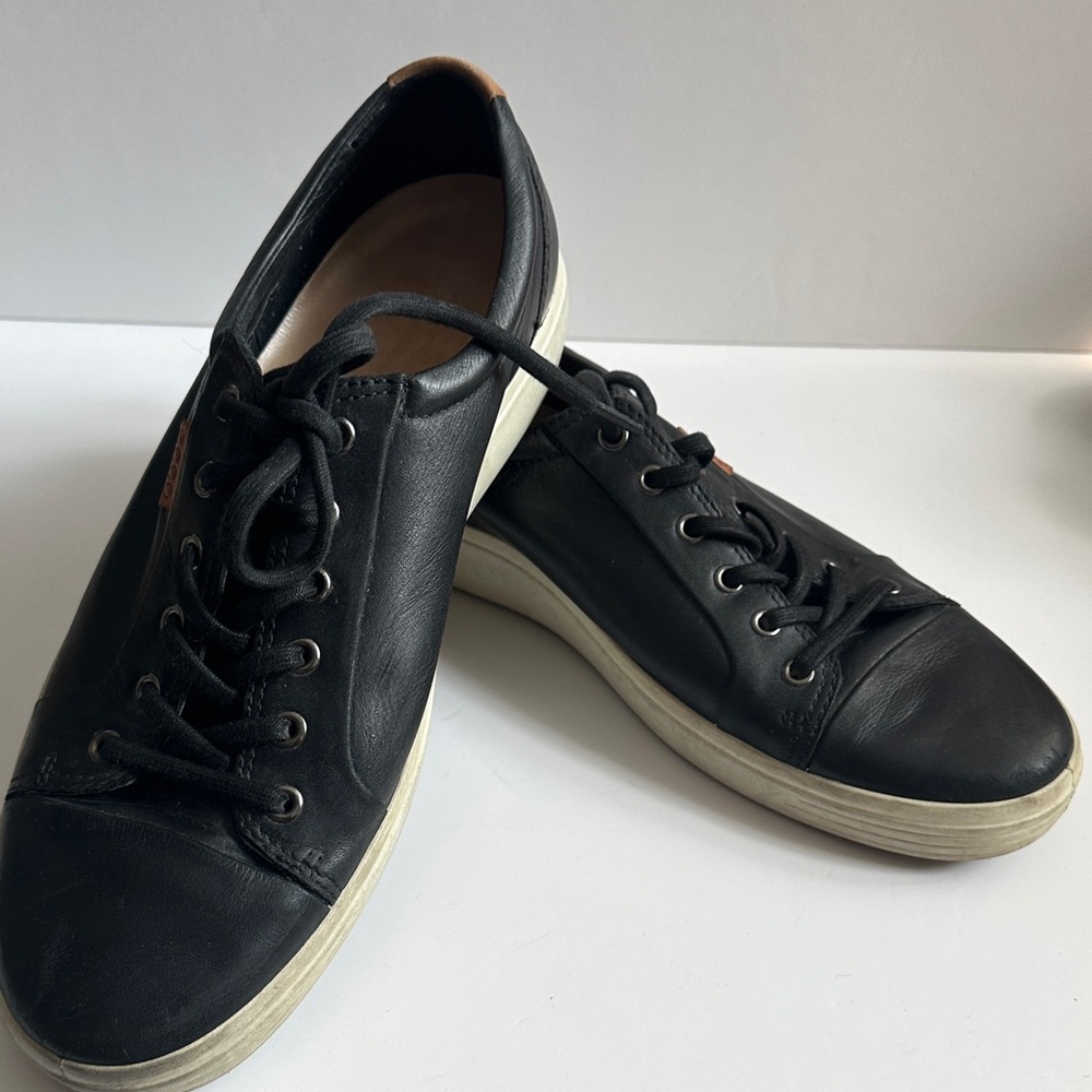 Ecco Men's Black Leather Sneakers